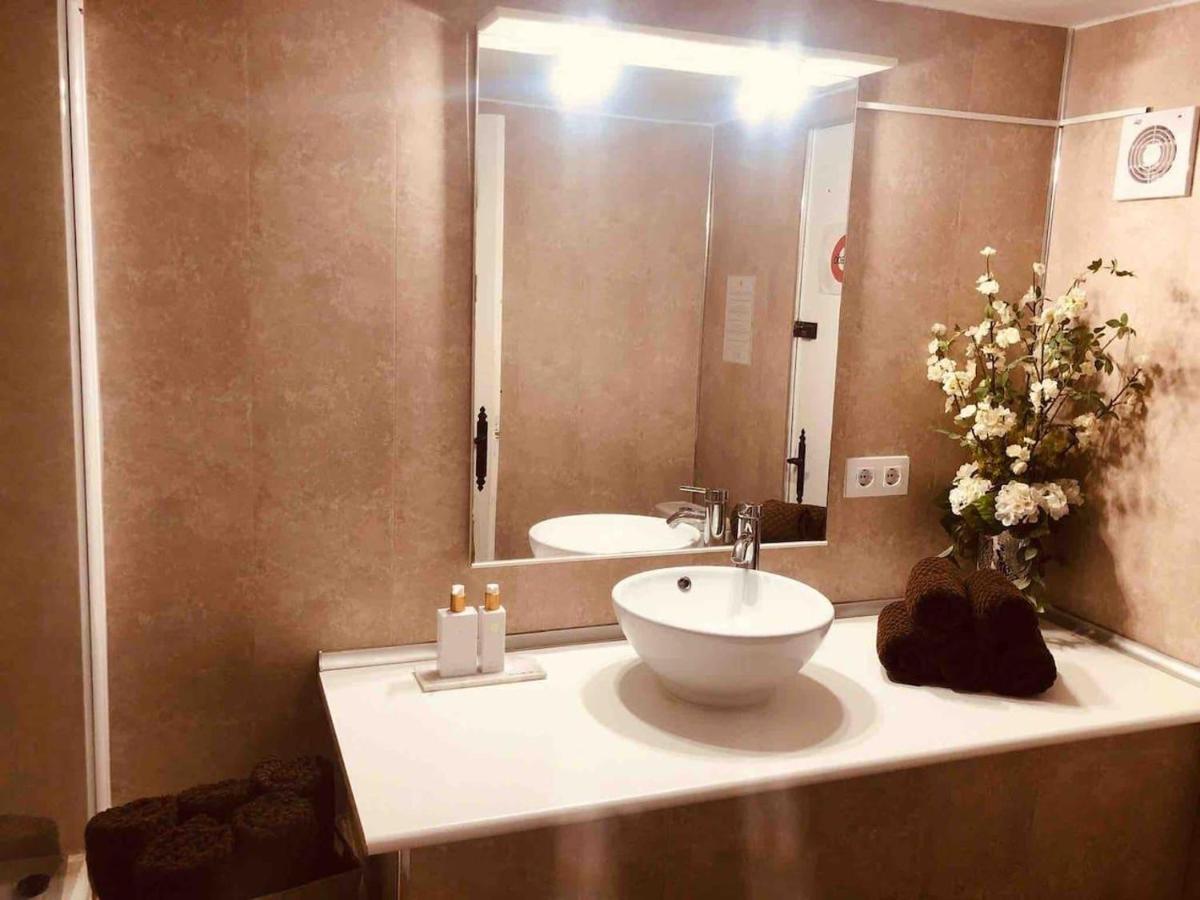 Lovely 2 Bed Apartment In Alcalalí Exterior photo