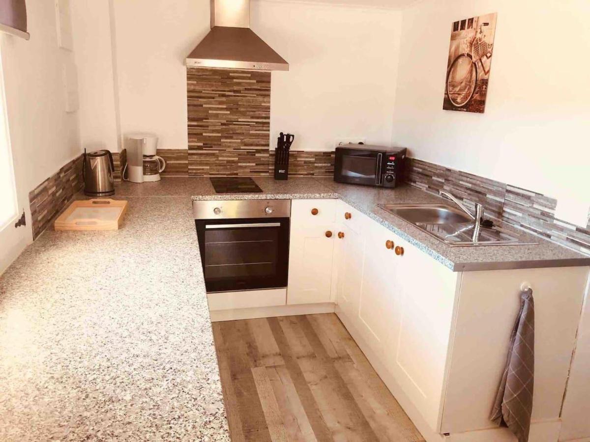 Lovely 2 Bed Apartment In Alcalalí Exterior photo